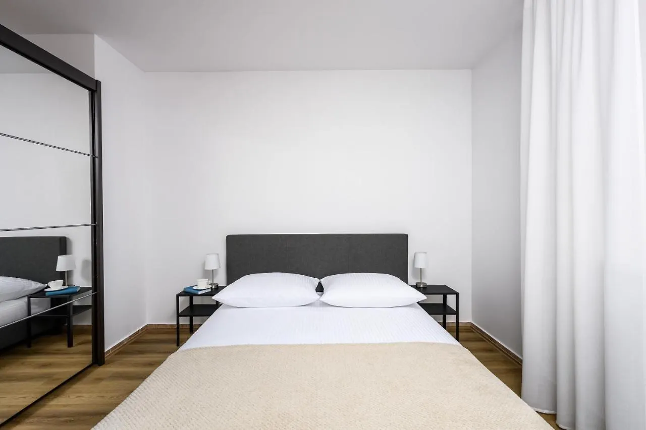 Native Apartments Poznanska 7 Краков